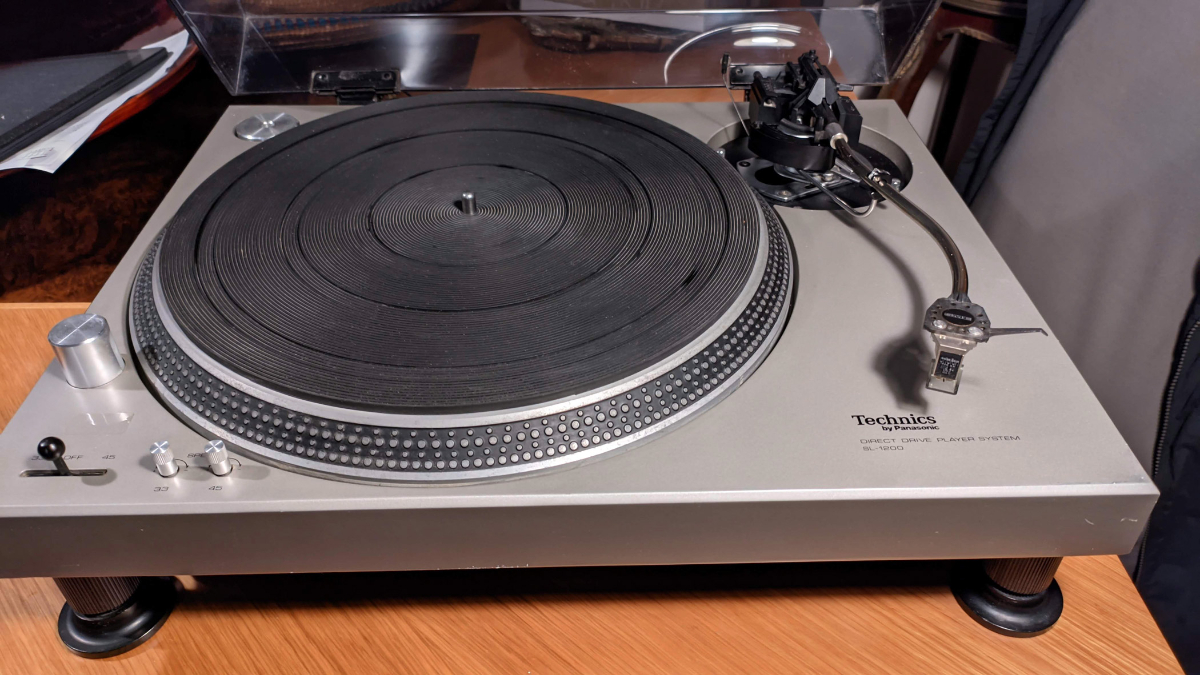 technics-SL1200_6.jpg