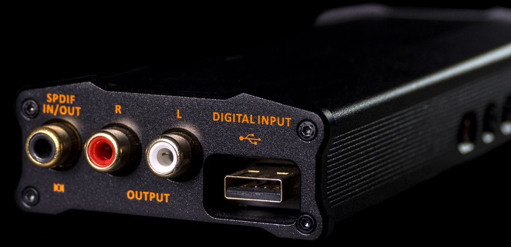 iFi-micro-iDSD-Black-Label-DAC back.jpg