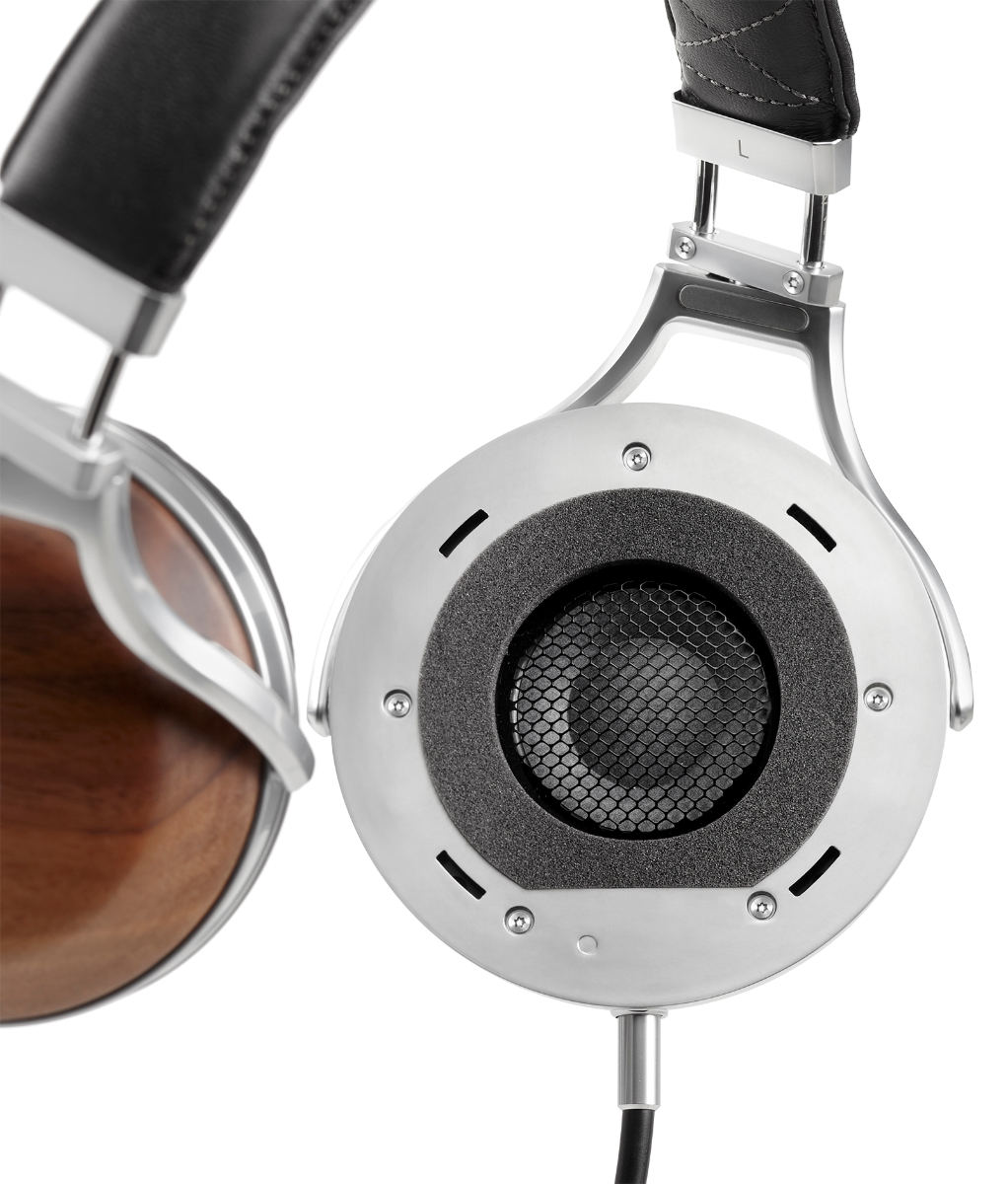 DENON-AH_D7200-detail_01.png