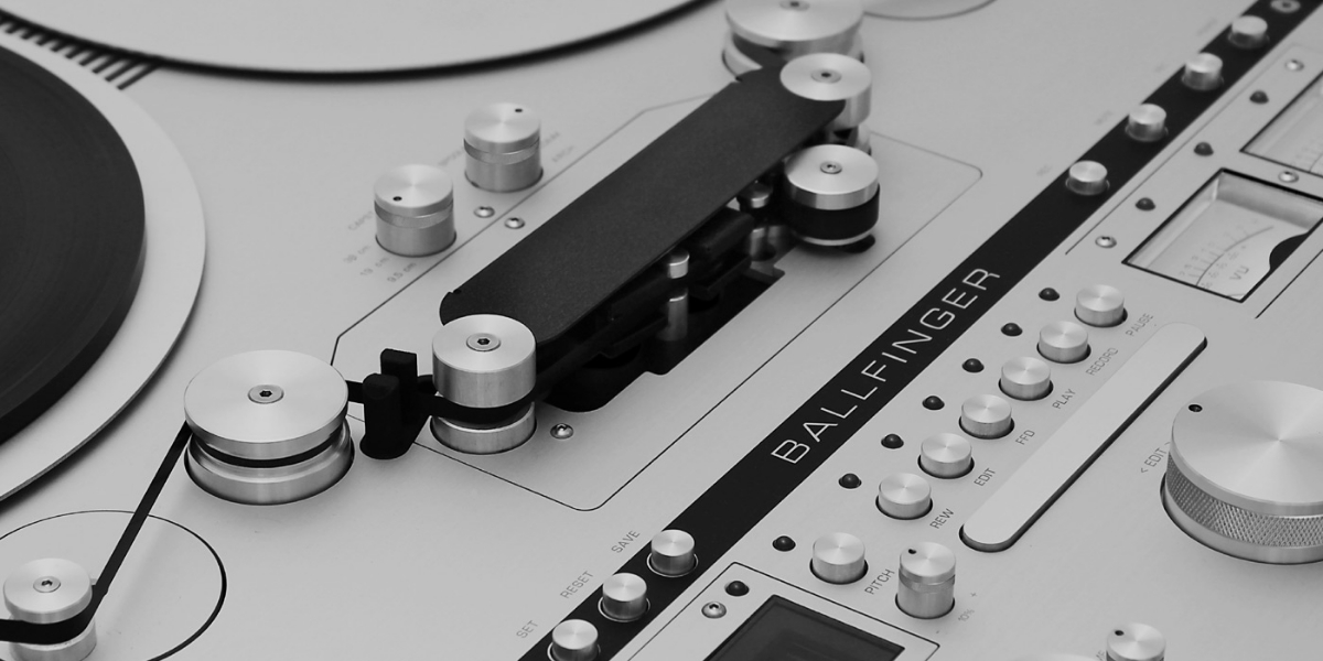 Tape_Recorder_M063.jpg