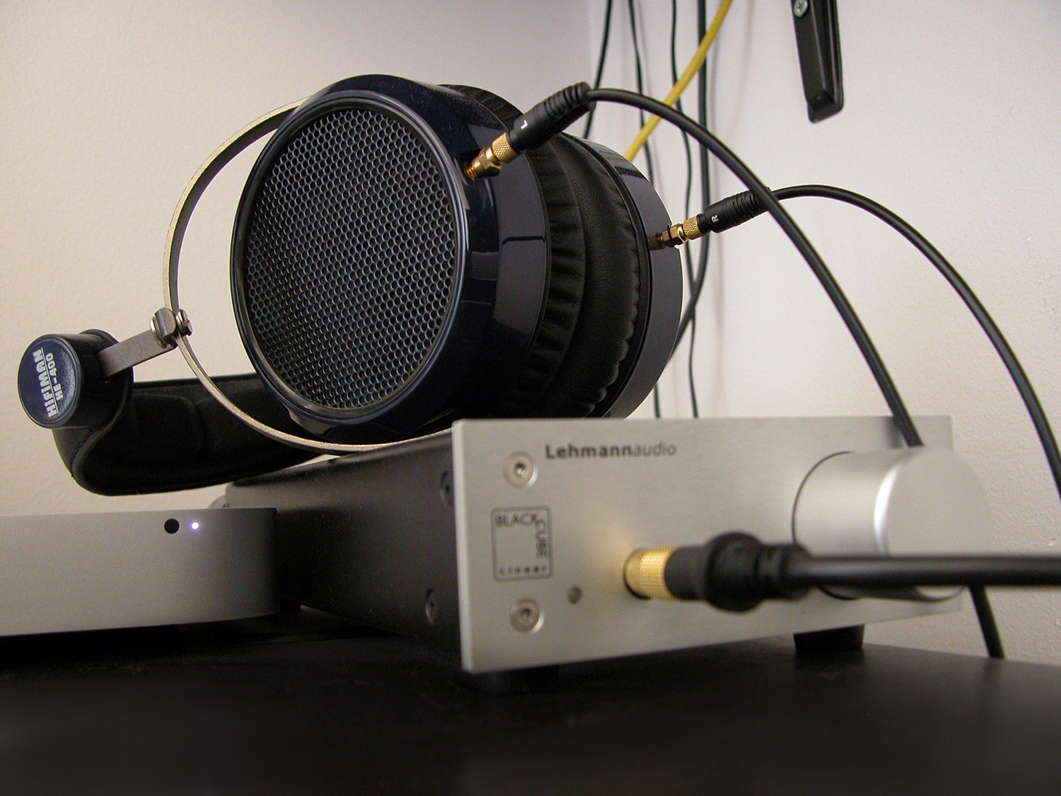 HE400 & BlackCube 02.jpg