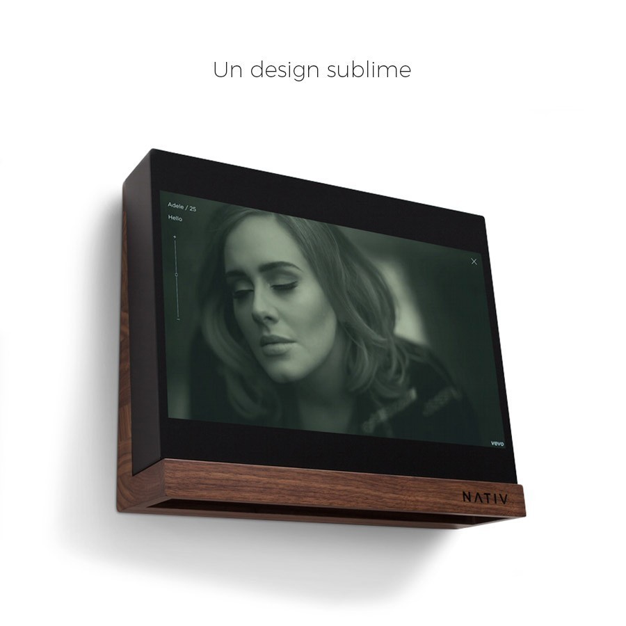 nativ-vita-hifi-streamer-with-touchscreen-dsd256-32bit-384khz-walnut-stand (2).jpg