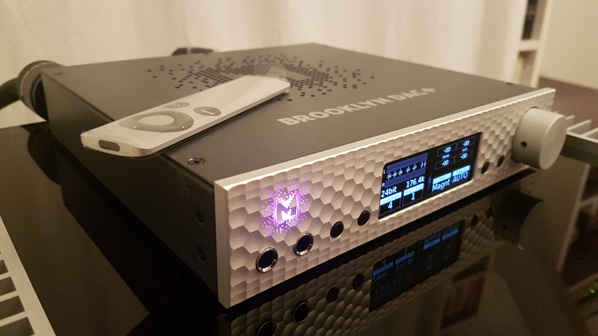 DAC+ with Apple remote.jpg