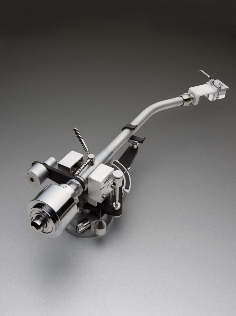 DS_exports_saec_WE4700_tonearm.jpg