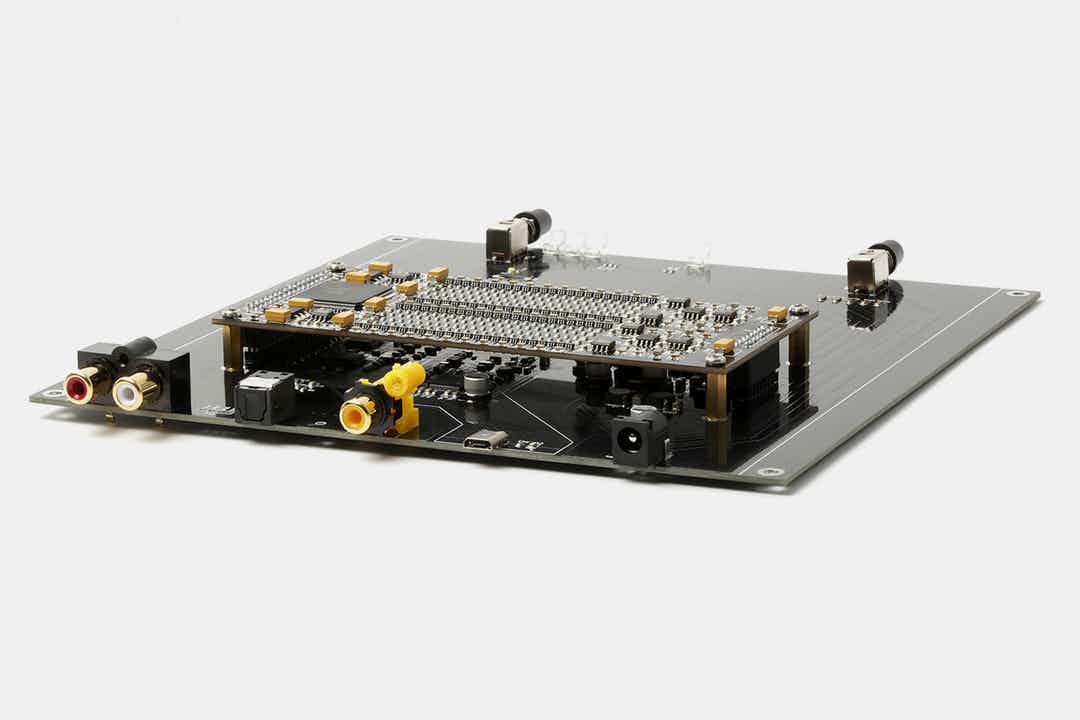 XneJYbTaGjcDKIiXQcWw_AI7B7987 copy.jpg