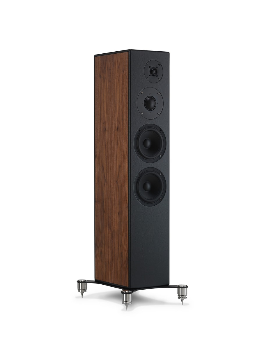 Falcon_acoustics_loudspeakers_hifi_news_june_2018._ol.jpg