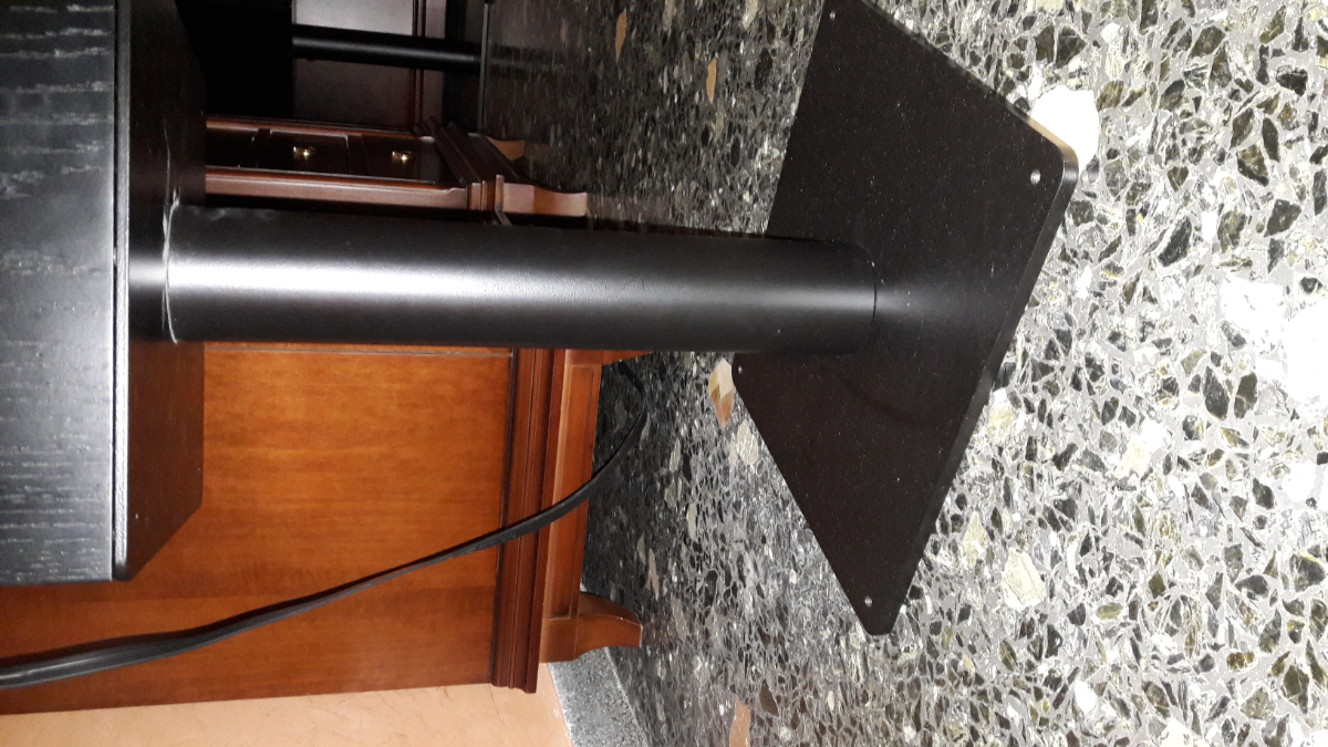 βαση ηχειου.jpg